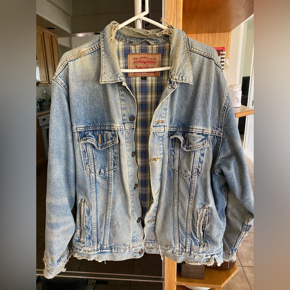 Levi distressed denim jacket